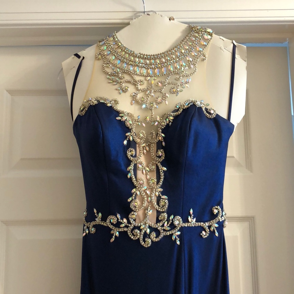 Women’s Evening Gown/Prom Dress